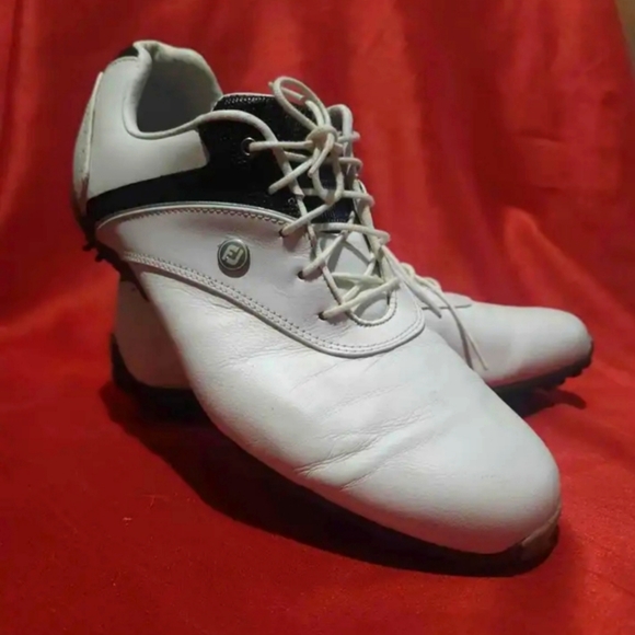 FootJoy LoPros - Picture 1 of 1
